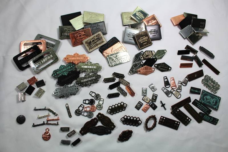 Acessórios de Metal para Bolsas Imirim - Etiquetas e Puxadores Emborrachadas para Confecção